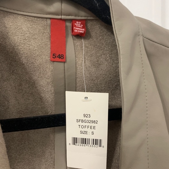 Jacket - Picture 3 of 3